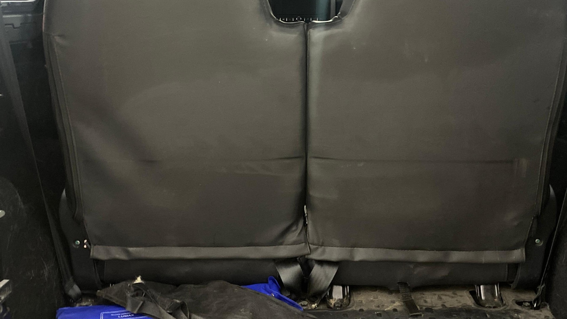 View 2022 Mahindra Thar AX Standard Manual Soft Top 6 Seater Image 10 Used 2022 Mahindra Thar AX Standard Manual Soft Top 6 Seater Image 10