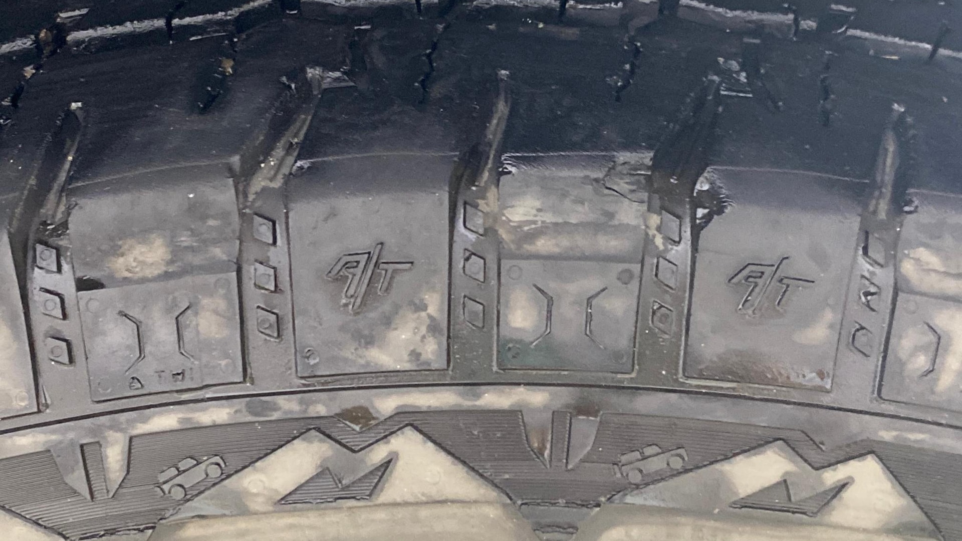 View 2022 Mahindra Thar AX Standard Manual Soft Top 6 Seater Image 42 Used 2022 Mahindra Thar AX Standard Manual Soft Top 6 Seater Image 42