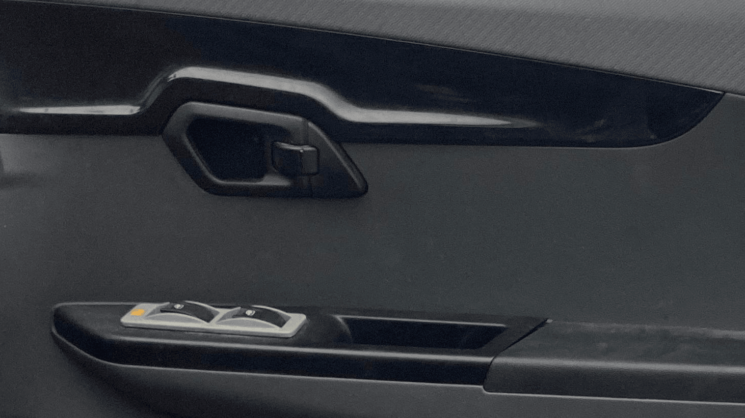 View 2019 Mahindra KUV100 K2 Petrol BS IV Image 32 Used 2019 Mahindra KUV100 K2 Petrol BS IV Image 32
