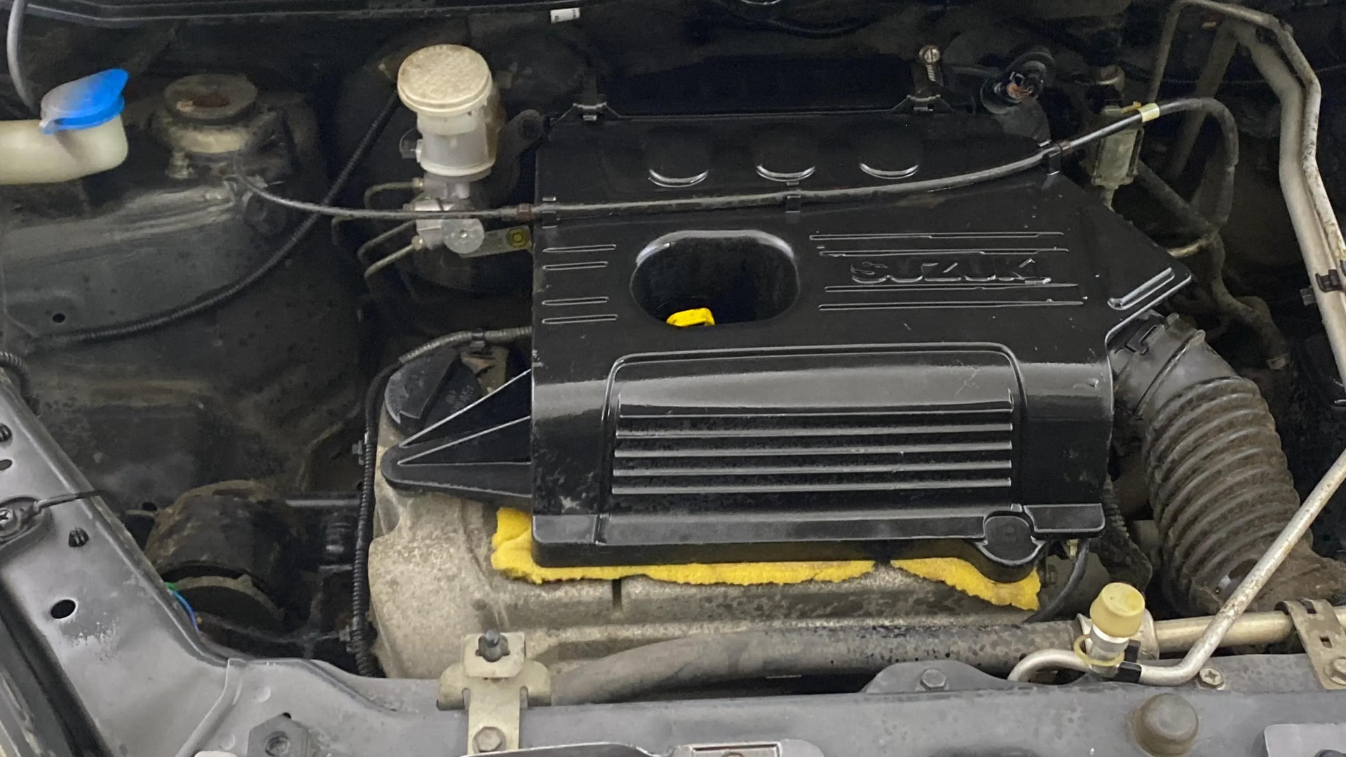View 2017 Maruti Suzuki 1000 Base Variant Image 3 Used 2017 Maruti Suzuki 1000 Base Variant Image 3