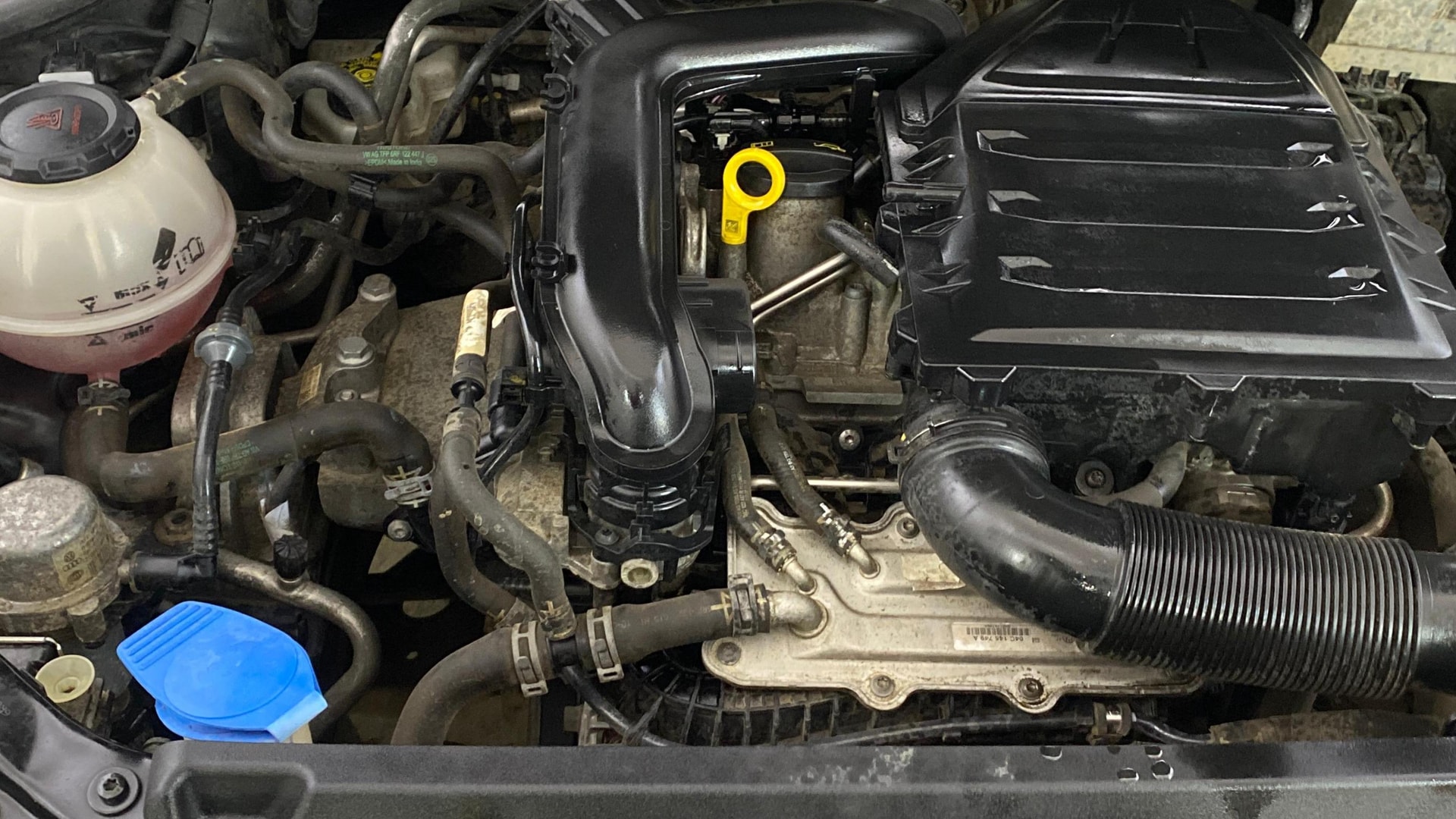 View 2021 Volkswagen Vento 1.2 L TSI Comfortline Petrol AT Image 3 Used 2021 Volkswagen Vento 1.2 L TSI Comfortline Petrol AT Image 3