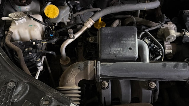 View Nissan Magnite Image 3 Used Nissan Magnite Image 3