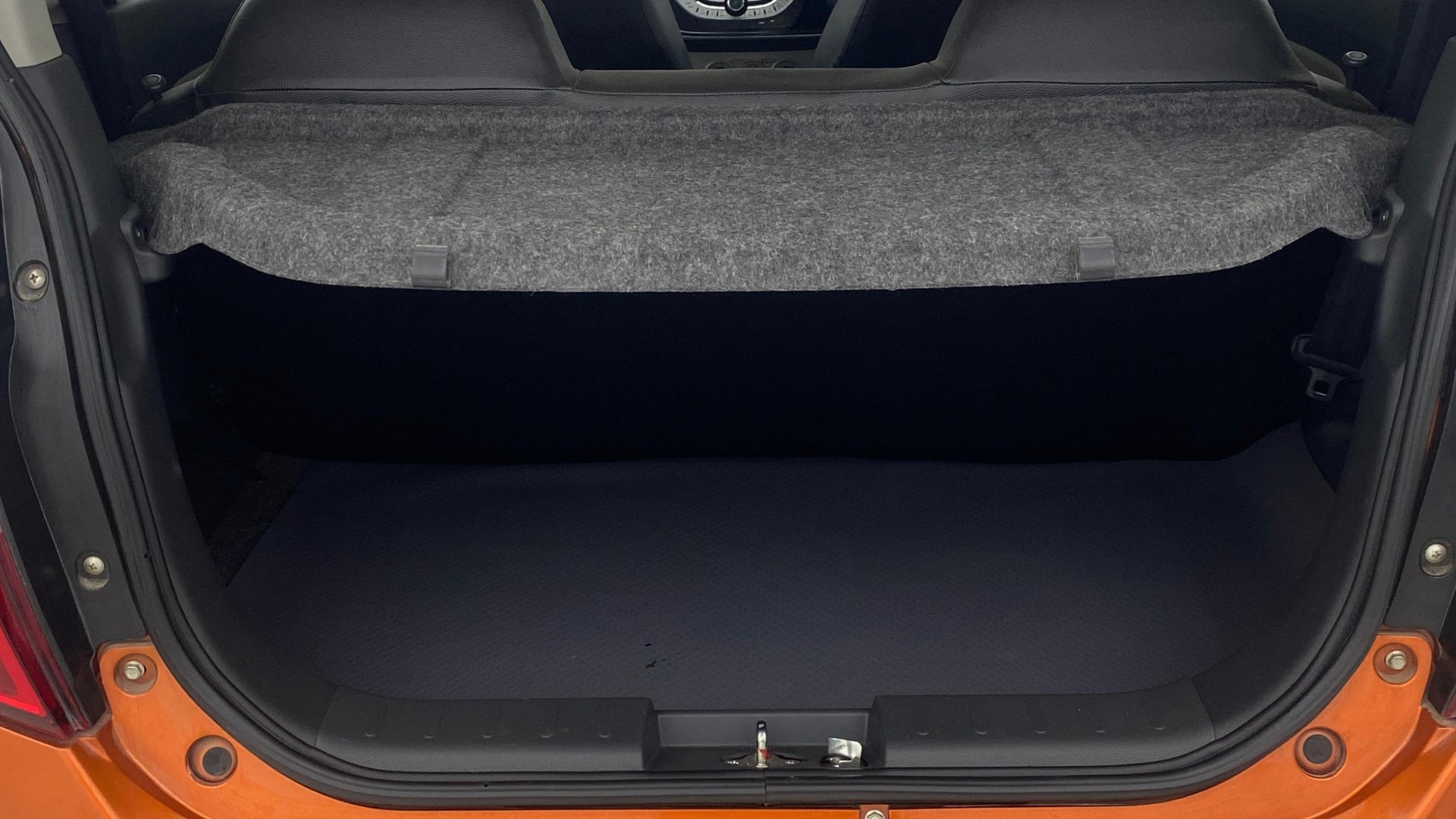 View 2019 Maruti Suzuki Alto K10 LX Image 10 Used 2019 Maruti Suzuki Alto K10 LX Image 10