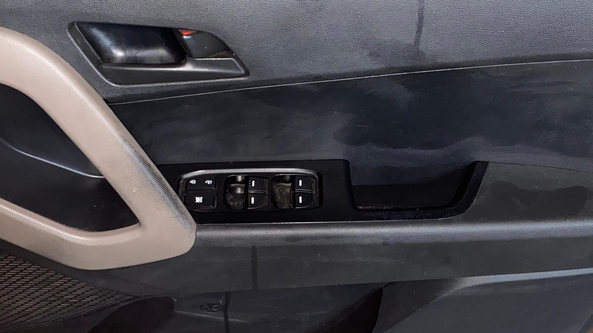 View 2017 Hyundai Creta 1.4 E Diesel Image 33 Used 2017 Hyundai Creta 1.4 E Diesel Image 33