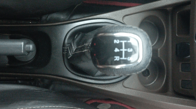 View Renault Duster Image 38 Used Renault Duster Image 38