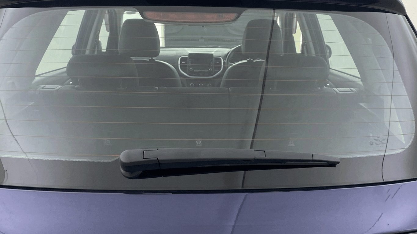 View 2022 Hyundai Venue SX (O) 1.0 iMT Petrol Image 45 Used 2022 Hyundai Venue SX (O) 1.0 iMT Petrol Image 45