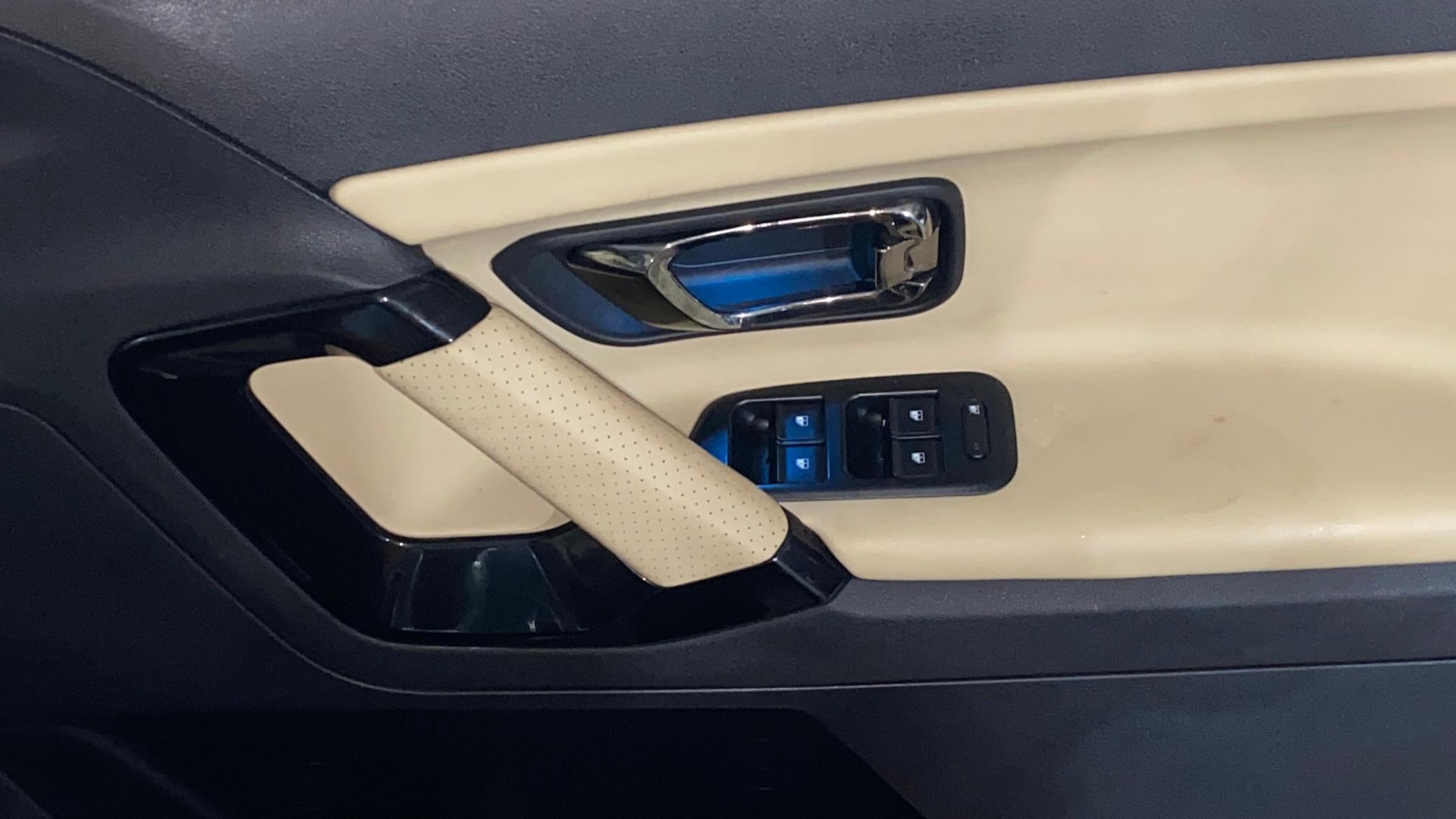 Used 2022 Tata Safari Used 2022 Tata Safari