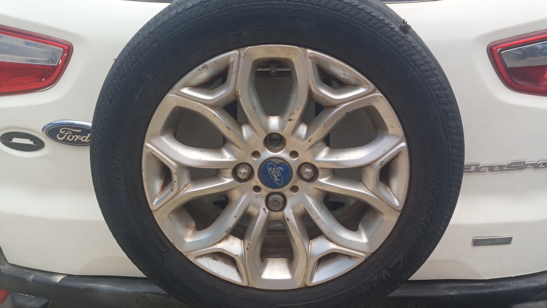 View 2015 Ford EcoSport 1.5 TDCi Diesel Ambiente BS IV Image 15 Used 2015 Ford EcoSport 1.5 TDCi Diesel Ambiente BS IV Image 15