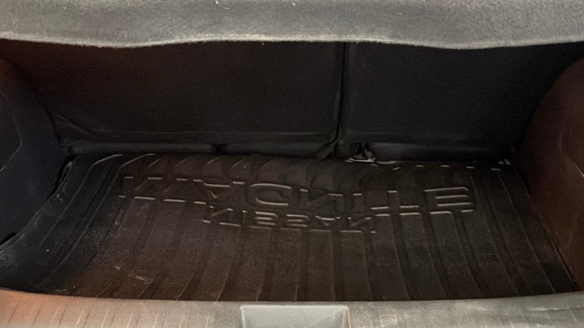 View 2022 Nissan Magnite XV Image 10 Used 2022 Nissan Magnite XV Image 10