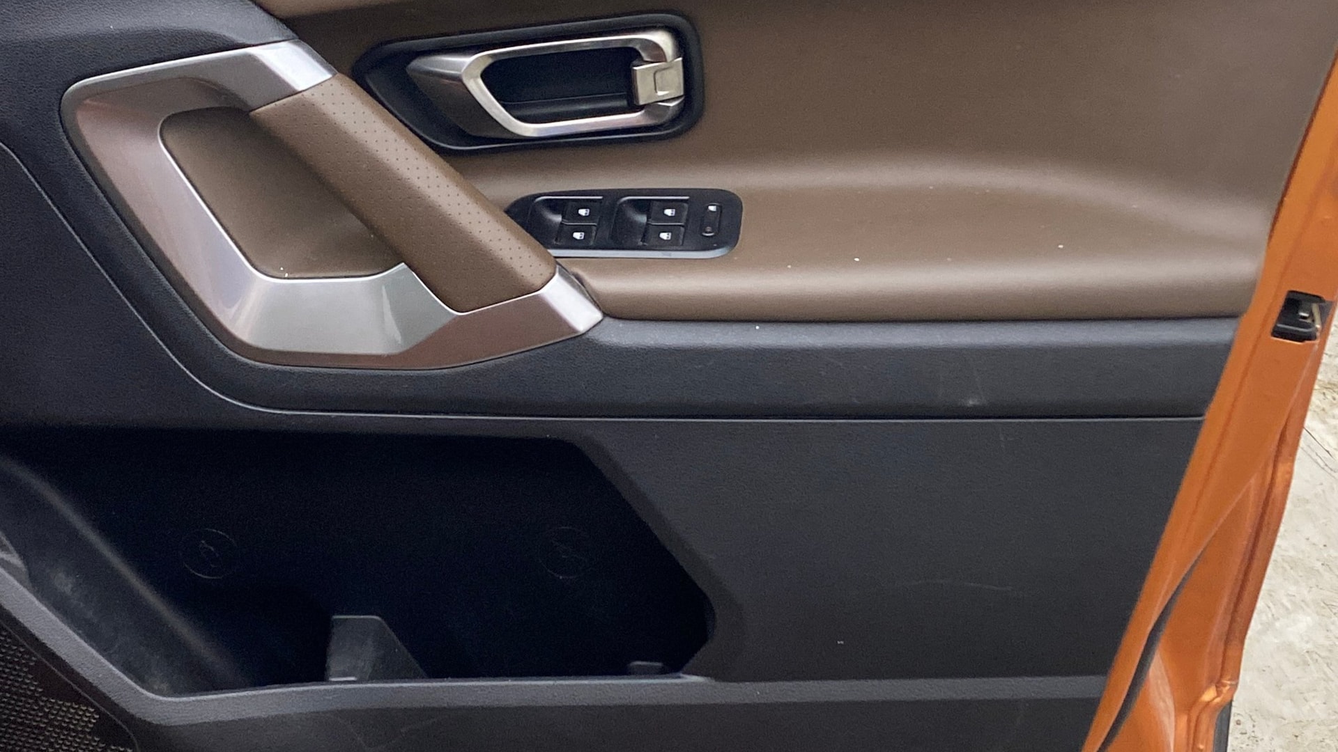 View 2019 Tata Harrier XE Image 34 Used 2019 Tata Harrier XE Image 34