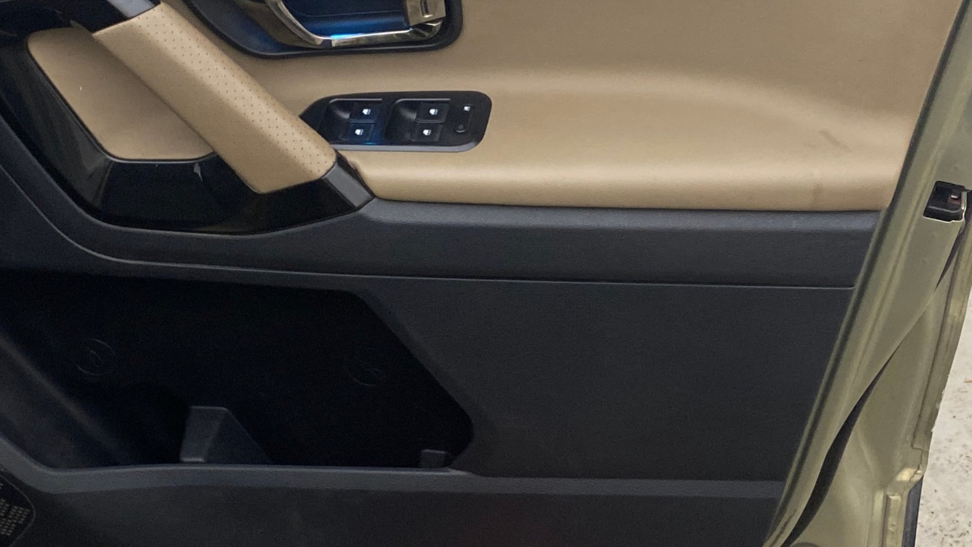 Used 2022 Tata Safari Used 2022 Tata Safari