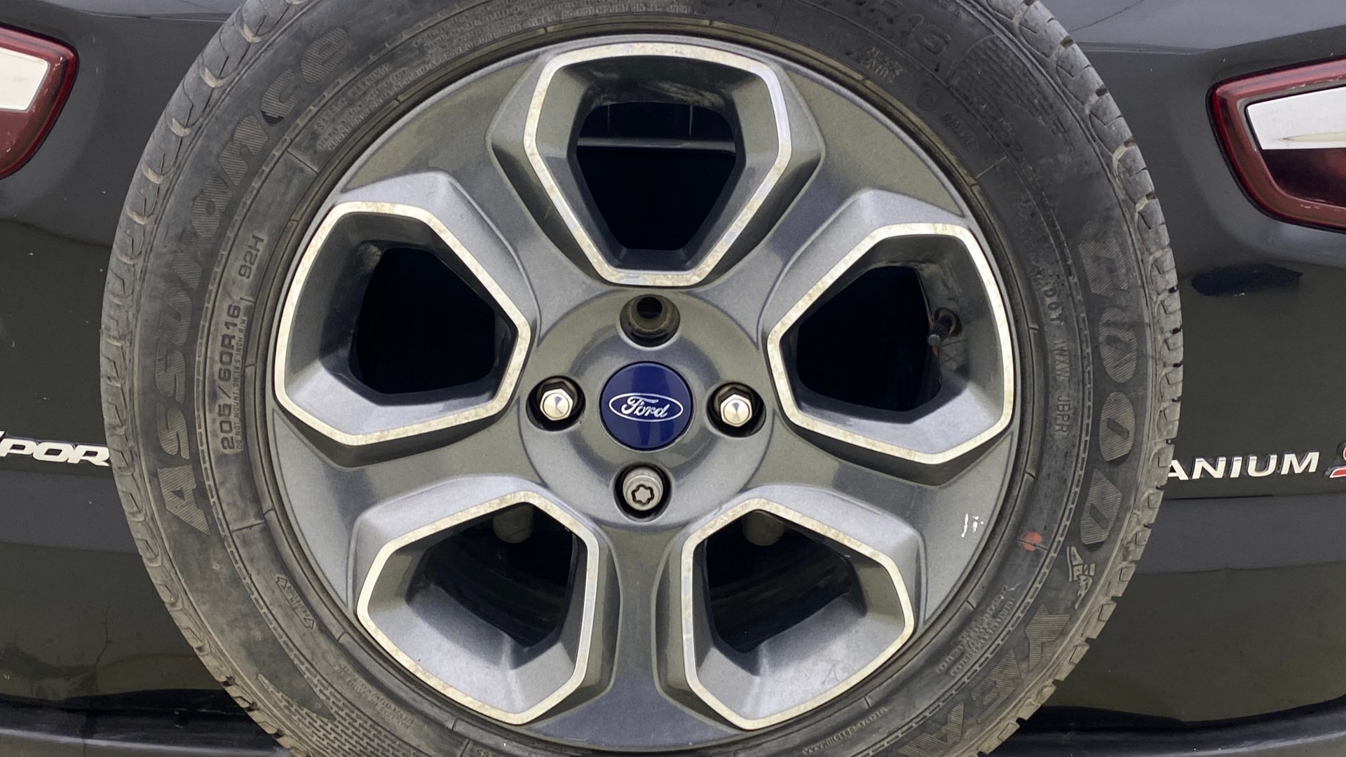 View 2021 Ford EcoSport 1.5 TDCi Diesel Ambiente BS IV Image 17 Used 2021 Ford EcoSport 1.5 TDCi Diesel Ambiente BS IV Image 17