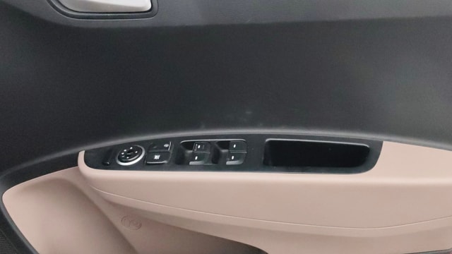 View Hyundai Grand i10 Image 32 Used Hyundai Grand i10 Image 32