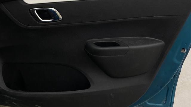 View Renault Kwid Image 33 Used Renault Kwid Image 33