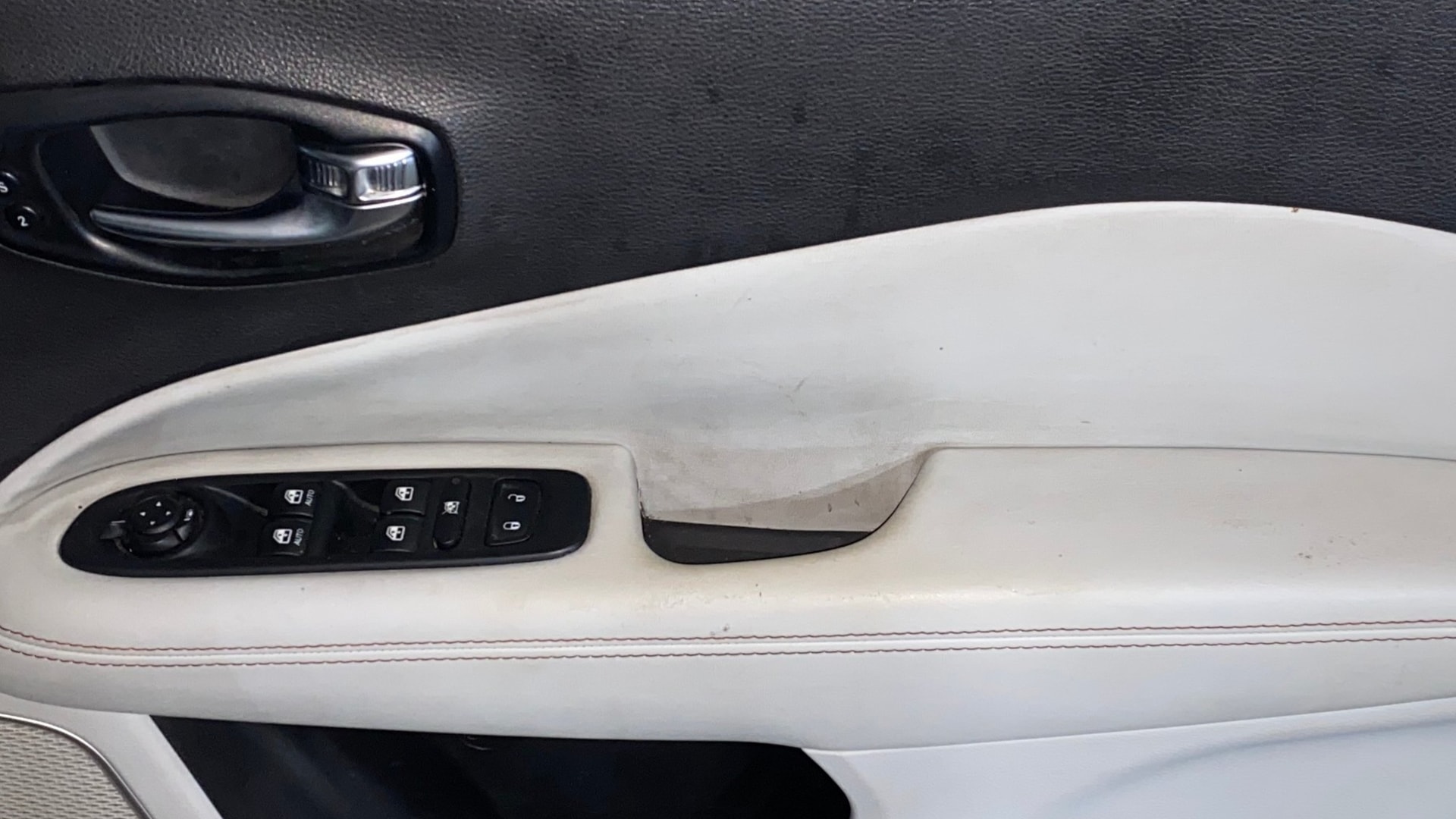 View 2019 Jeep Compass Limited Plus AT Image 33 Used 2019 Jeep Compass Limited Plus AT Image 33