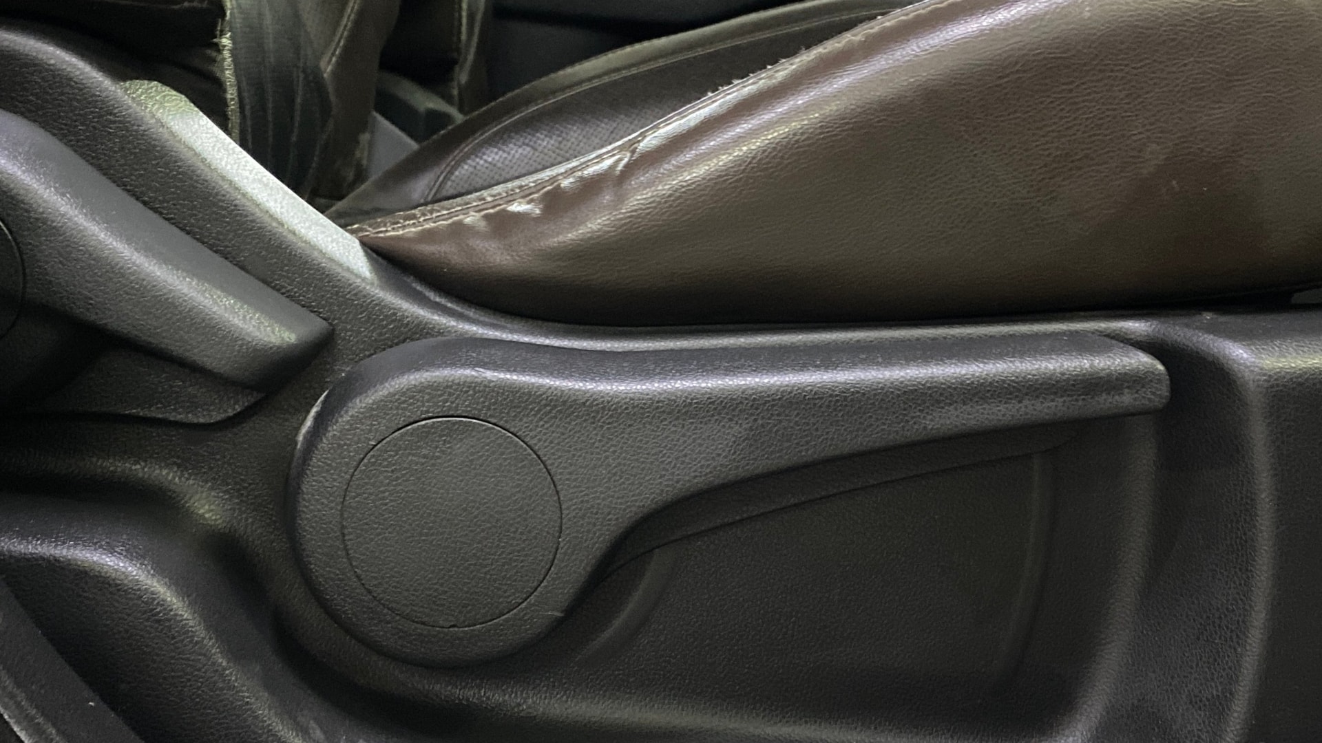 View 2020 Nissan Kicks XV Petrol BS IV Image 18 Used 2020 Nissan Kicks XV Petrol BS IV Image 18