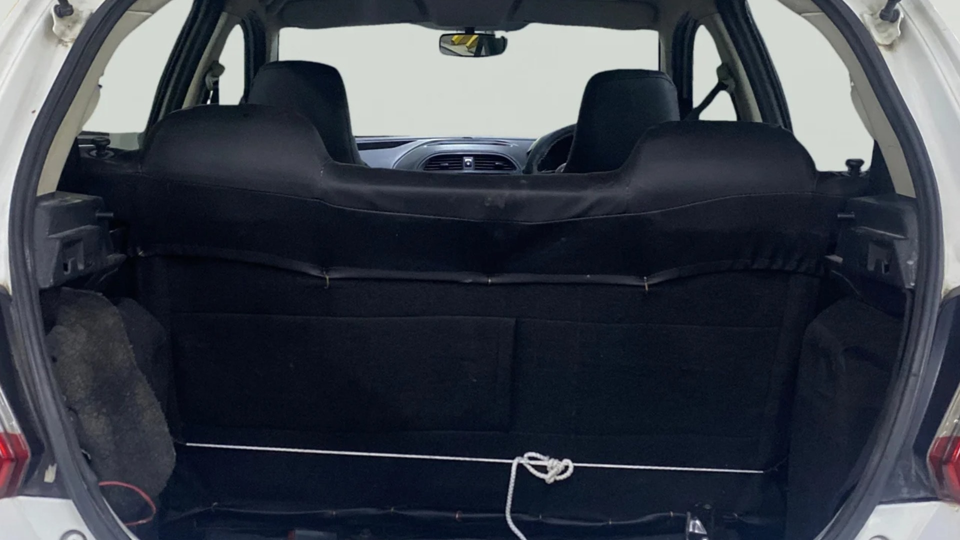 View 2018 Tata Tiago Revotorq XB Image 6 Used 2018 Tata Tiago Revotorq XB Image 6