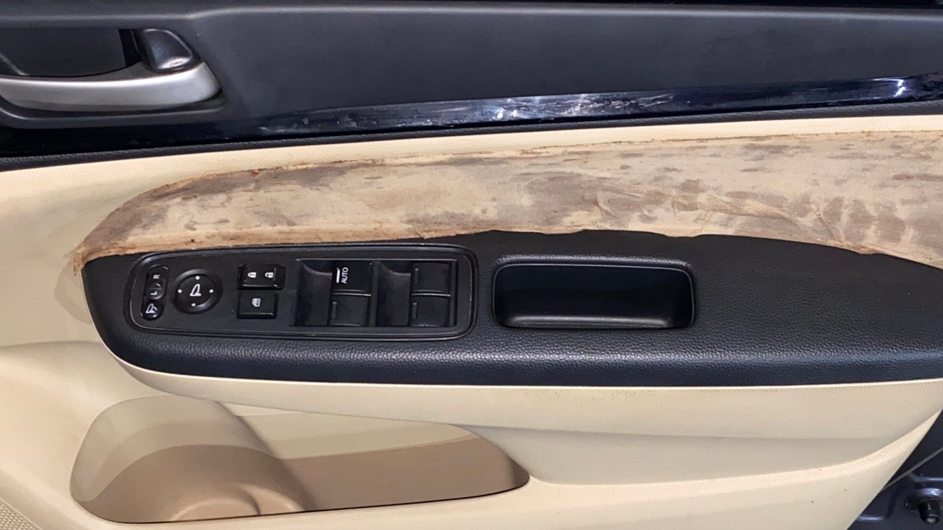 View 2018 Honda Amaze E MT Petrol BS IV Image 32 Used 2018 Honda Amaze E MT Petrol BS IV Image 32
