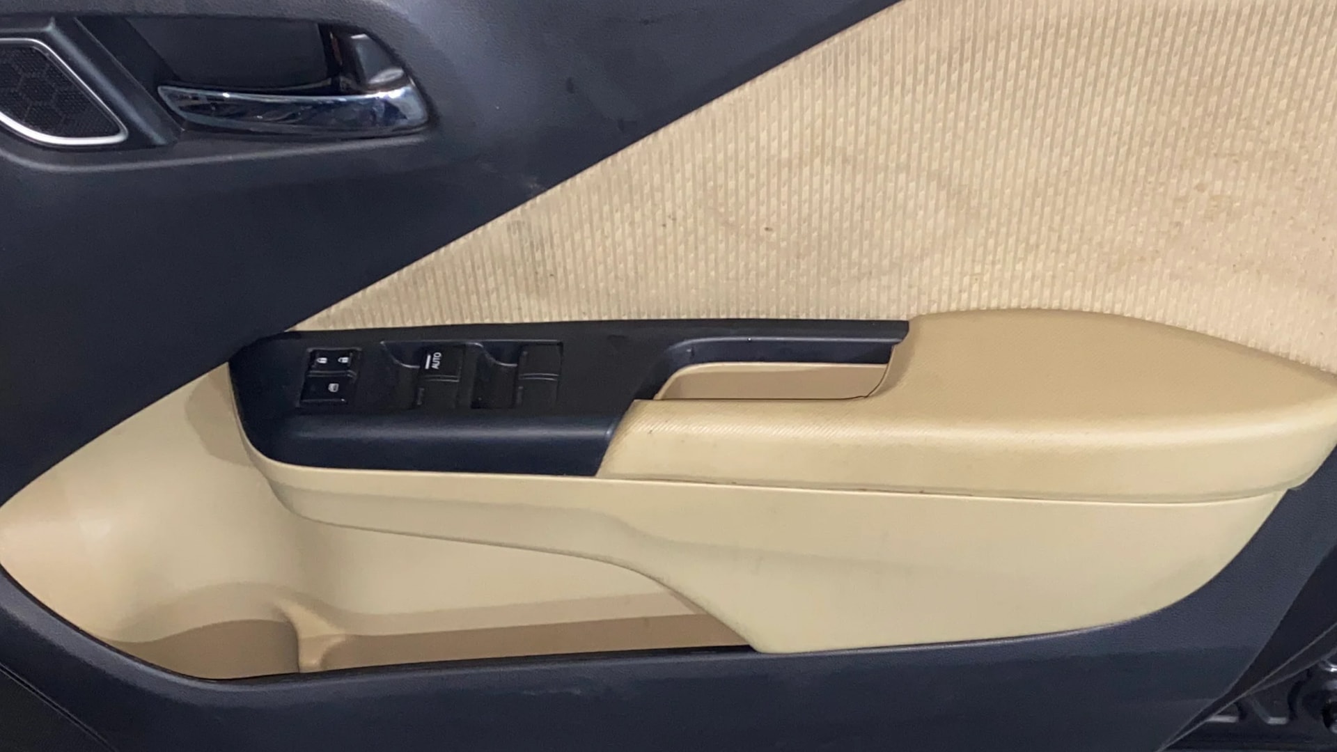 View 2019 Honda City ZX MT Diesel Anniversary Edition Image 35 Used 2019 Honda City ZX MT Diesel Anniversary Edition Image 35