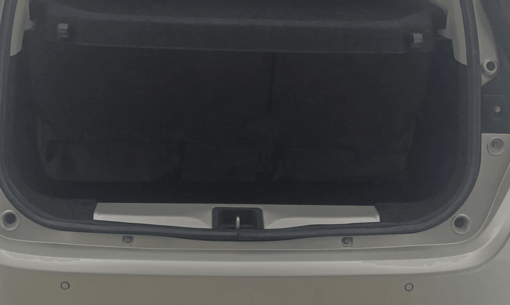 View 2019 Maruti Suzuki 1000 Base Variant Image 10 Used 2019 Maruti Suzuki 1000 Base Variant Image 10