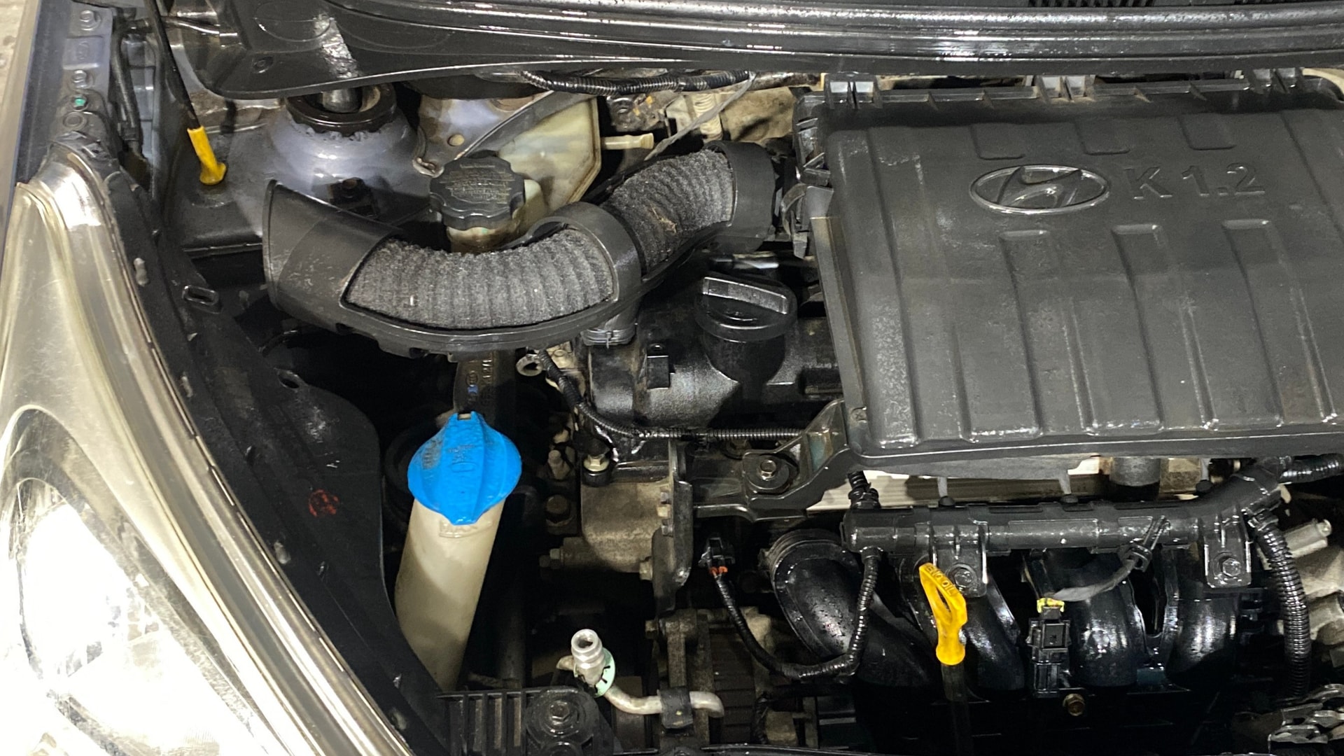 View 2015 Hyundai Grand i10 Sportz 1.2 Kappa Image 3 Used 2015 Hyundai Grand i10 Sportz 1.2 Kappa Image 3