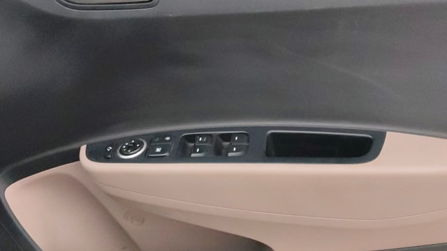 View Hyundai Grand i10 Image 33 Used Hyundai Grand i10 Image 33