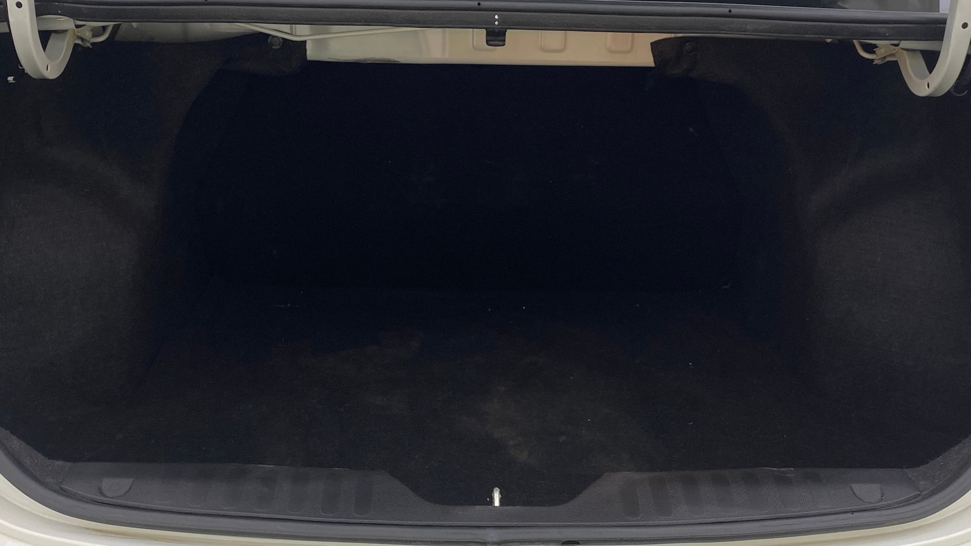 Used 2025 Maruti Suzuki 1000 Used 2025 Maruti Suzuki 1000