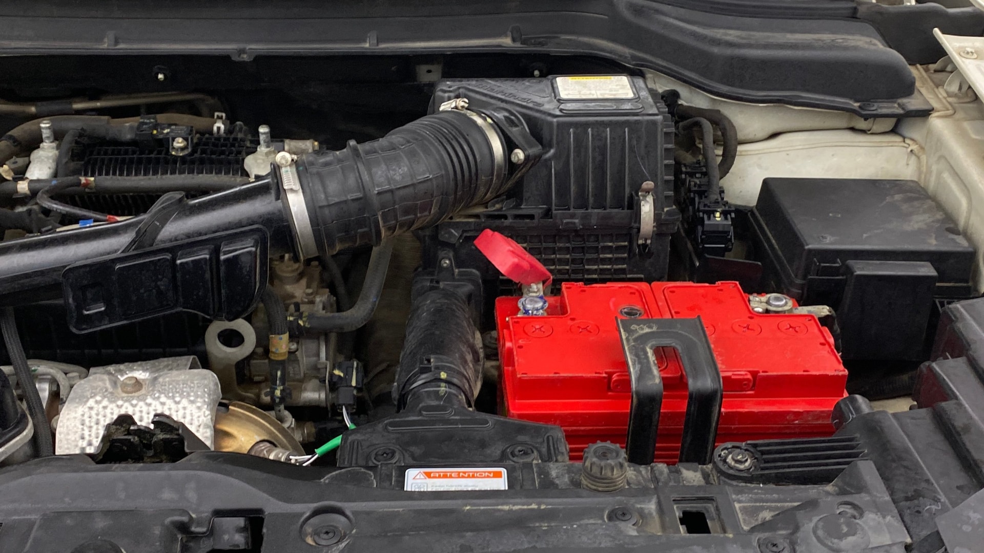 View 2021 Mahindra XUV300 W4 Petrol BS IV Image 30 Used 2021 Mahindra XUV300 W4 Petrol BS IV Image 30
