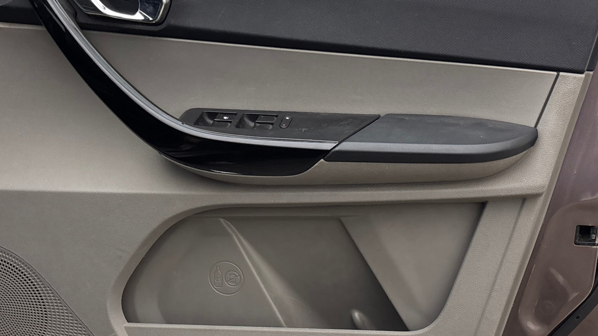 View 2018 Tata Tiago Revotorq XB Image 32 Used 2018 Tata Tiago Revotorq XB Image 32
