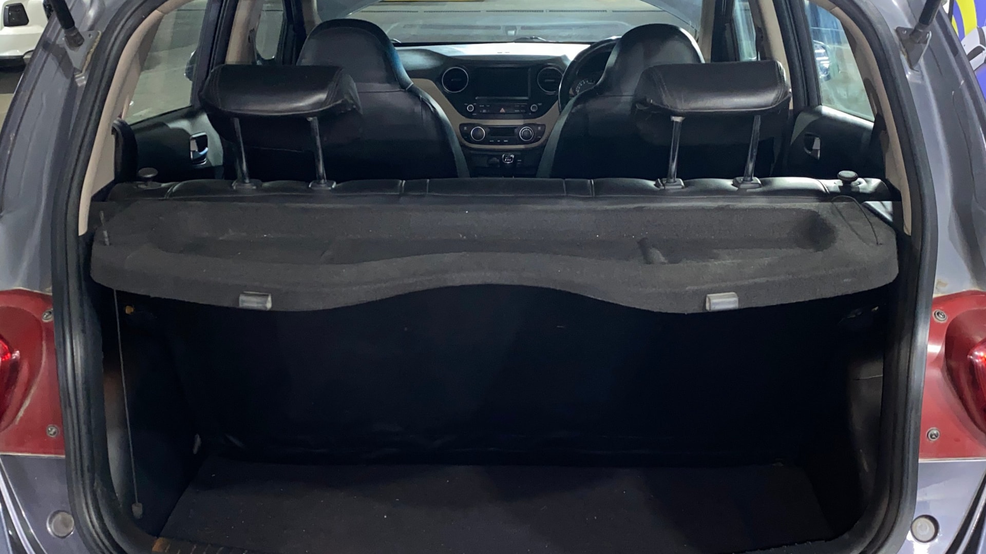 View 2017 Hyundai Grand i10 1.2 Asta Petrol Image 10 Used 2017 Hyundai Grand i10 1.2 Asta Petrol Image 10