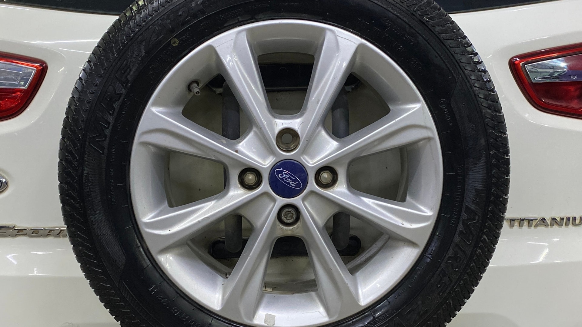 View 2018 Ford EcoSport 1.5 TDCi Diesel Ambiente BS IV Image 16 Used 2018 Ford EcoSport 1.5 TDCi Diesel Ambiente BS IV Image 16