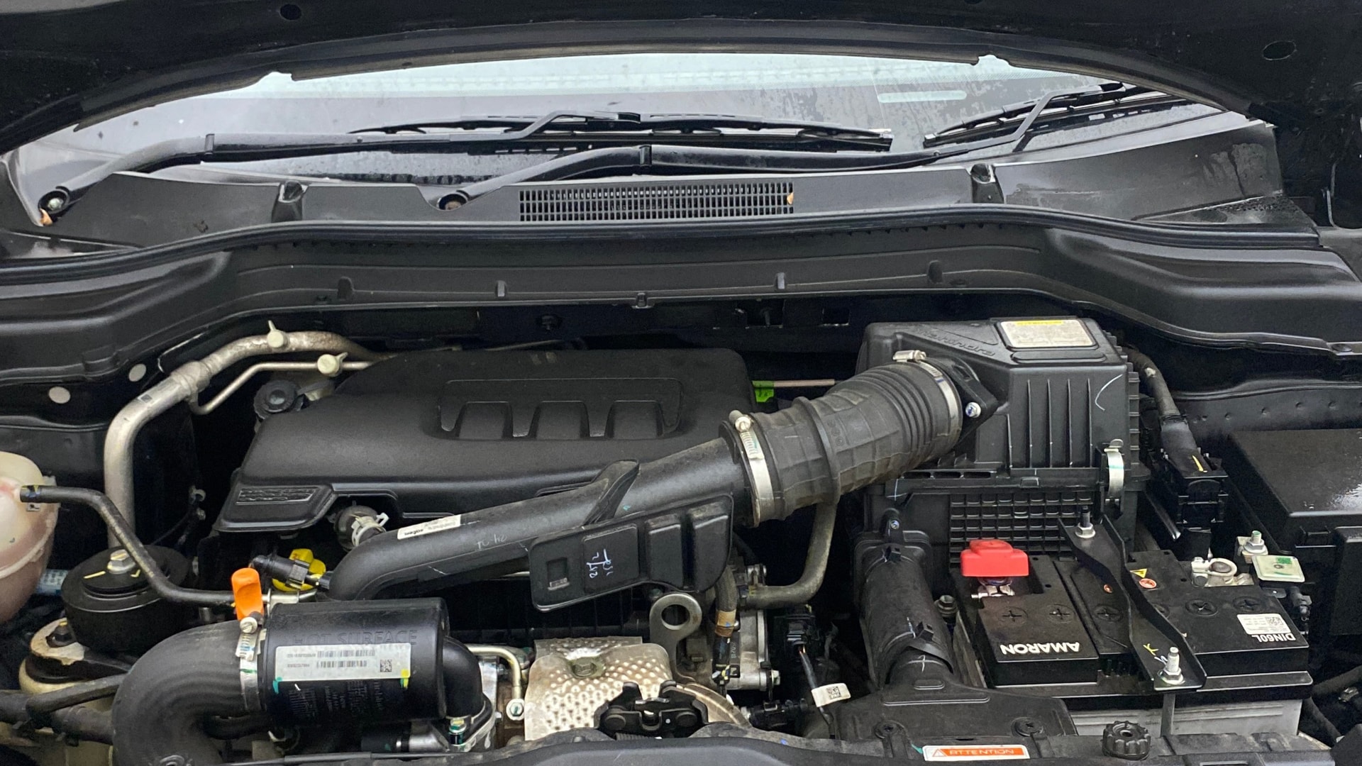 View 2025 Mahindra XUV 3XO AX5 1.2 L TCMPFi AT Image 46 Used 2025 Mahindra XUV 3XO AX5 1.2 L TCMPFi AT Image 46