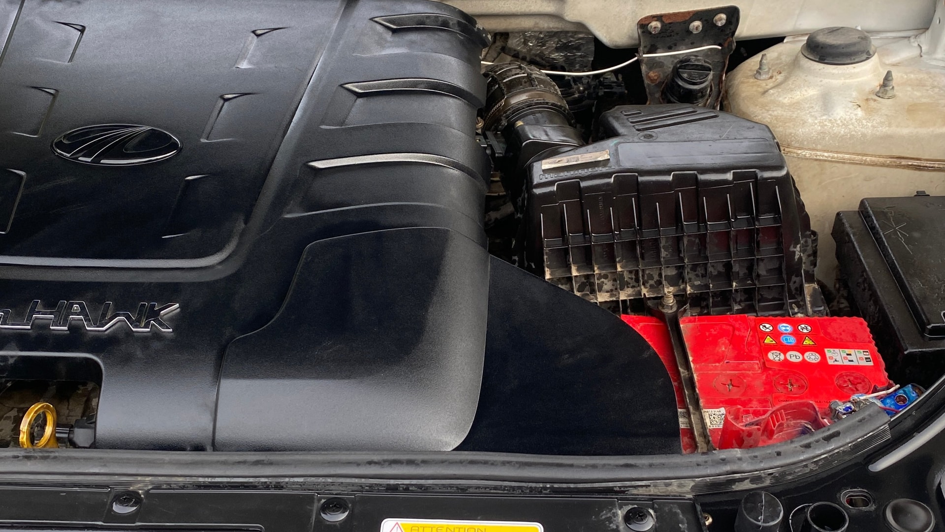 View 2020 Mahindra XUV500 W11 Image 15 Used 2020 Mahindra XUV500 W11 Image 15