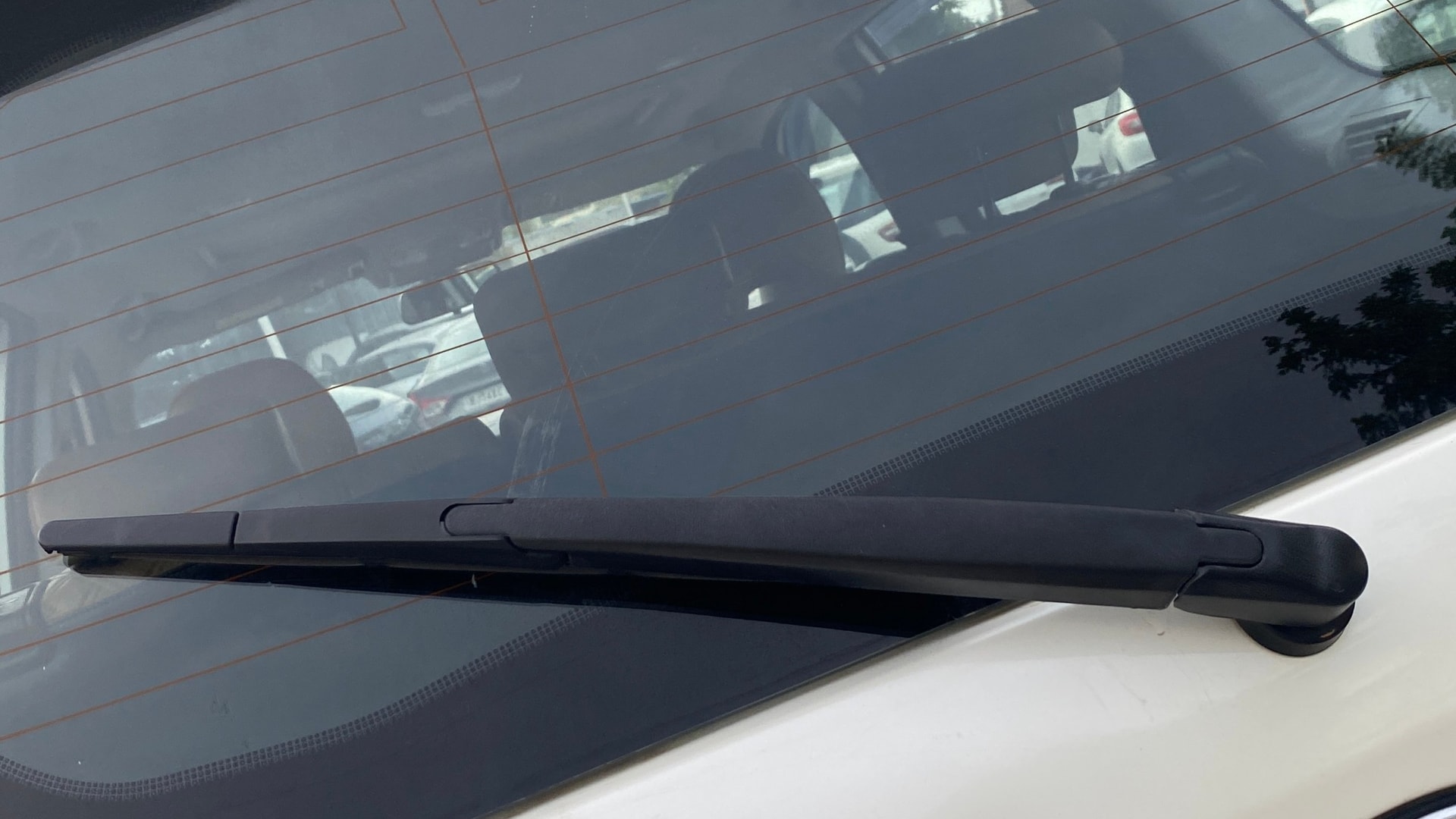 View 2020 Mahindra XUV500 W11 Image 45 Used 2020 Mahindra XUV500 W11 Image 45