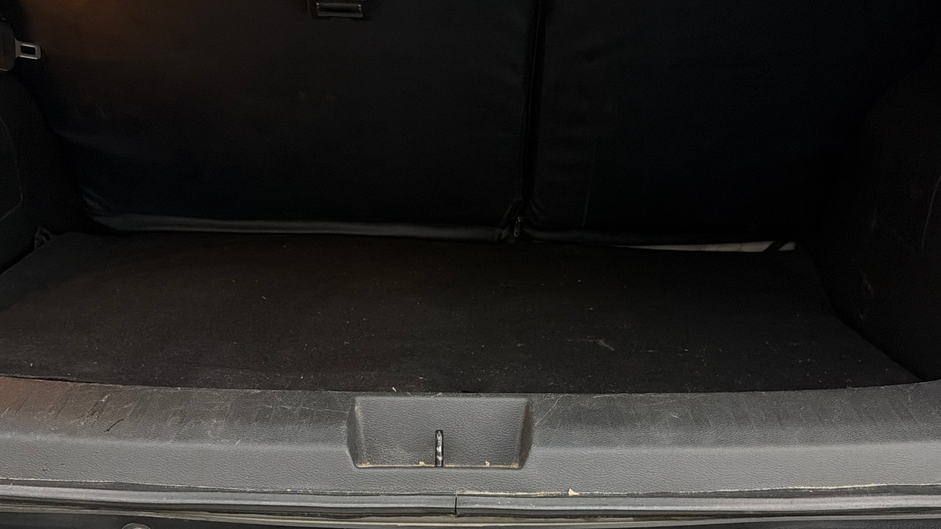View 2021 Nissan Magnite XV Image 10 Used 2021 Nissan Magnite XV Image 10