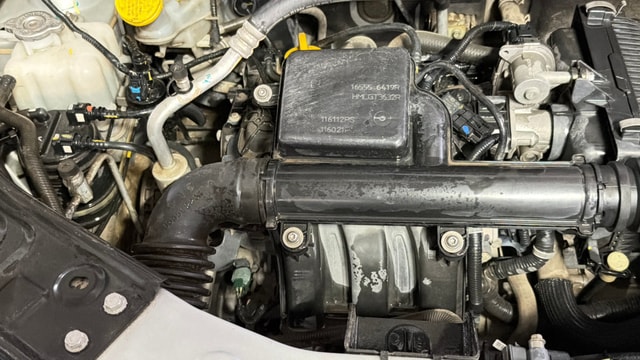 View Nissan Magnite Image 3 Used Nissan Magnite Image 3