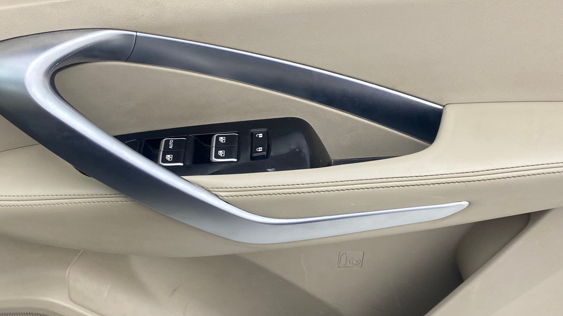 View 2021 MG Hector Sharp CVT Petrol Image 40 Used 2021 MG Hector Sharp CVT Petrol Image 40