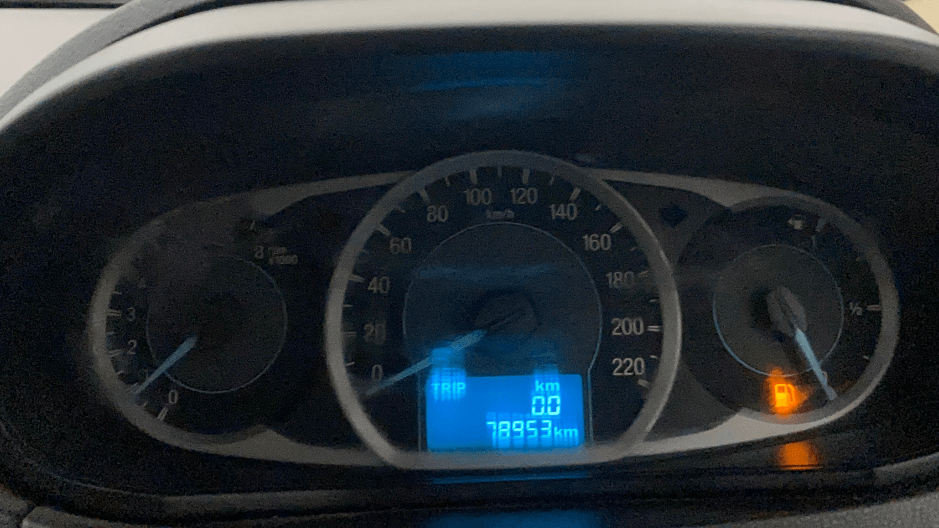 View 2016 Ford Figo Aspire 1.2P Ambiente MT BS IV Image 33 Used 2016 Ford Figo Aspire 1.2P Ambiente MT BS IV Image 33