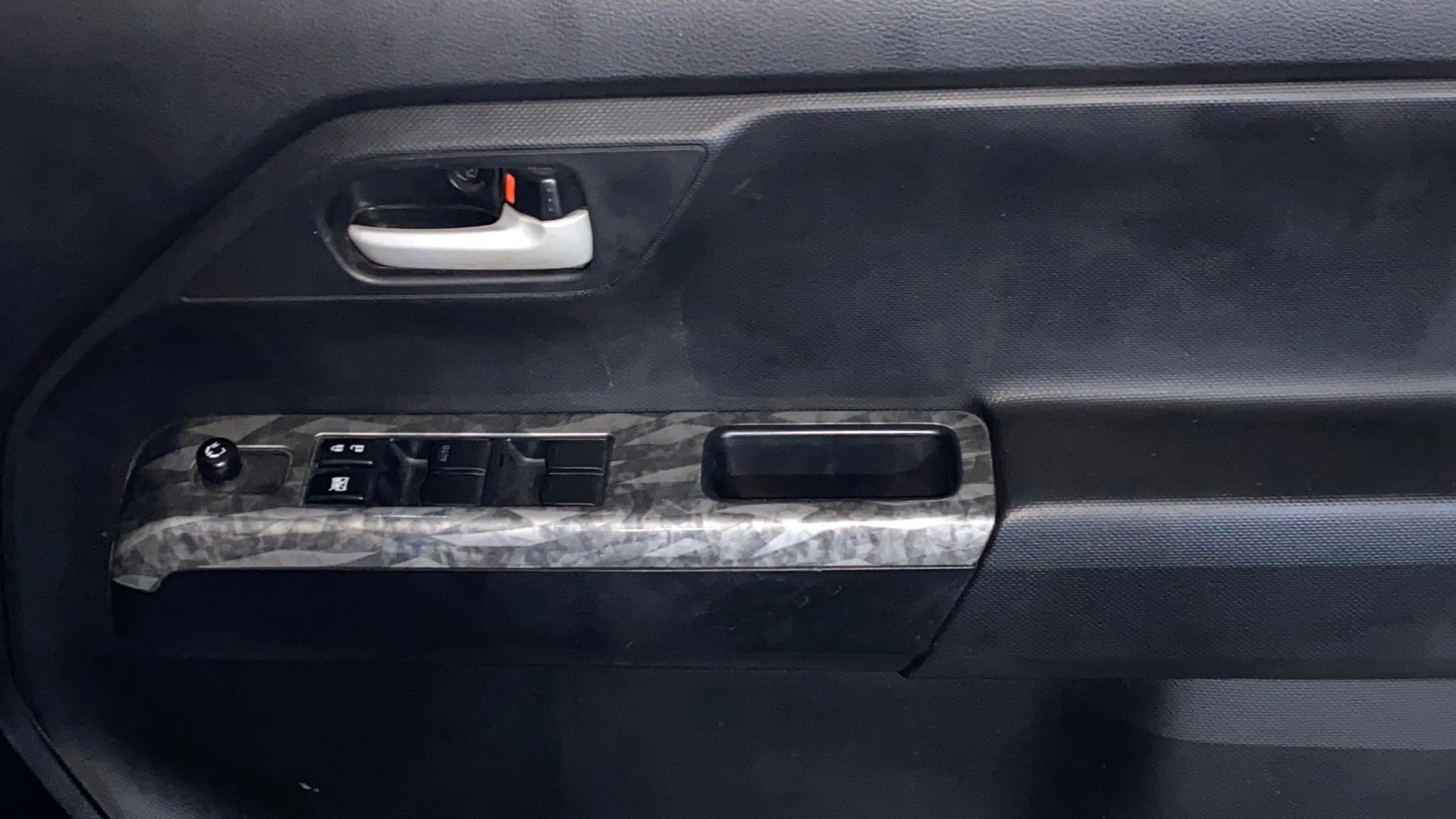 View 2024 Maruti Suzuki 1000 Base Variant Image 33 Used 2024 Maruti Suzuki 1000 Base Variant Image 33
