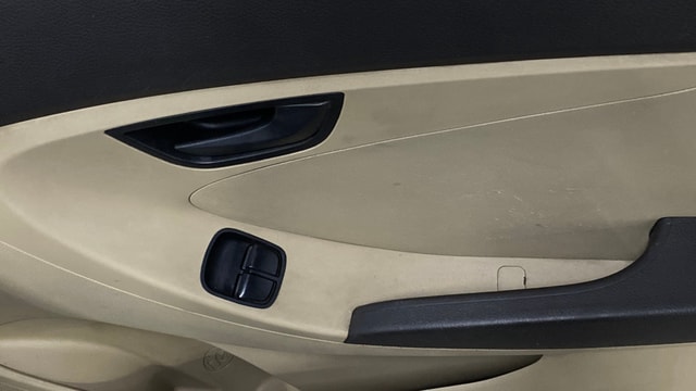 View Hyundai EON Image 36 Used Hyundai EON Image 36