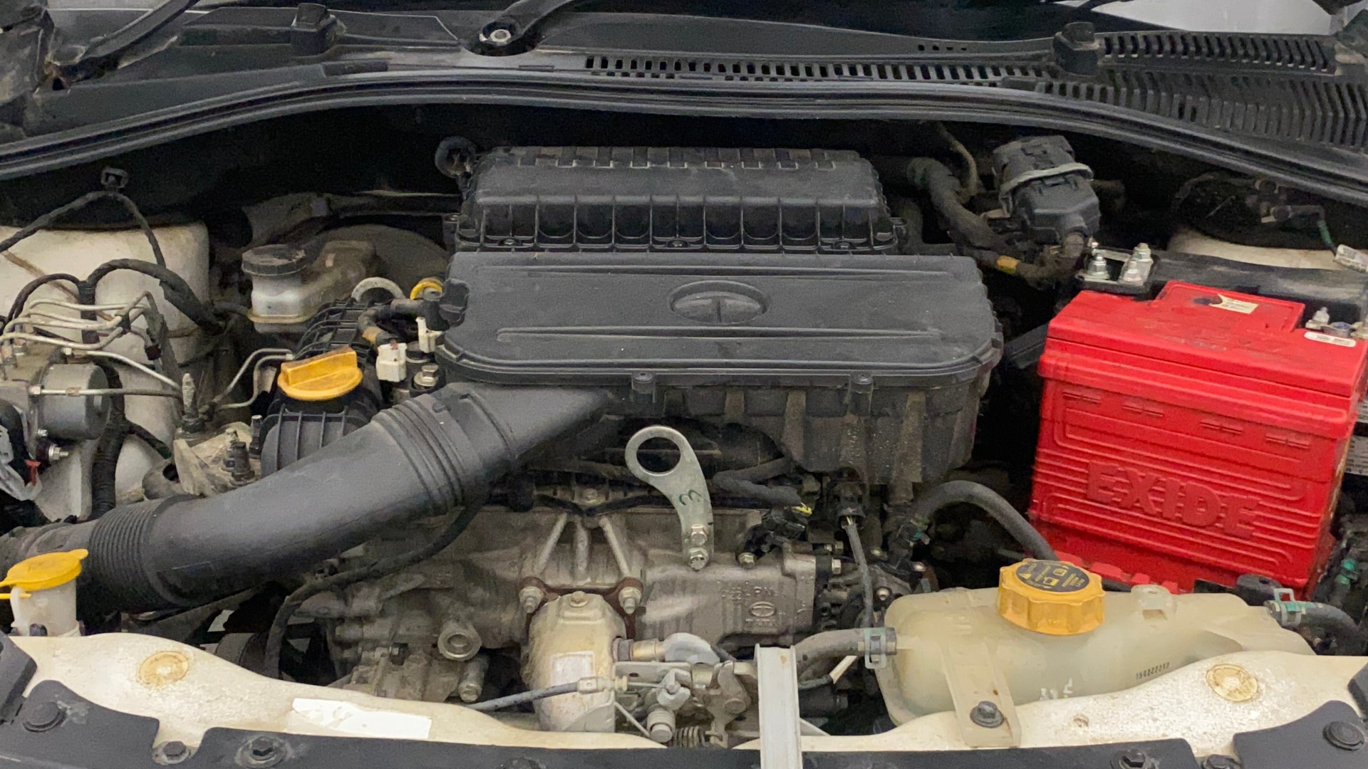 View 2022 Tata Tigor XE Diesel Image 40 Used 2022 Tata Tigor XE Diesel Image 40