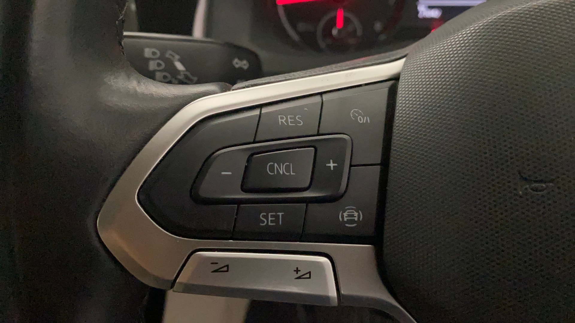 View 2024 Volkswagen Virtus Topline 1.0 TSI MT Image 3 Used 2024 Volkswagen Virtus Topline 1.0 TSI MT Image 3