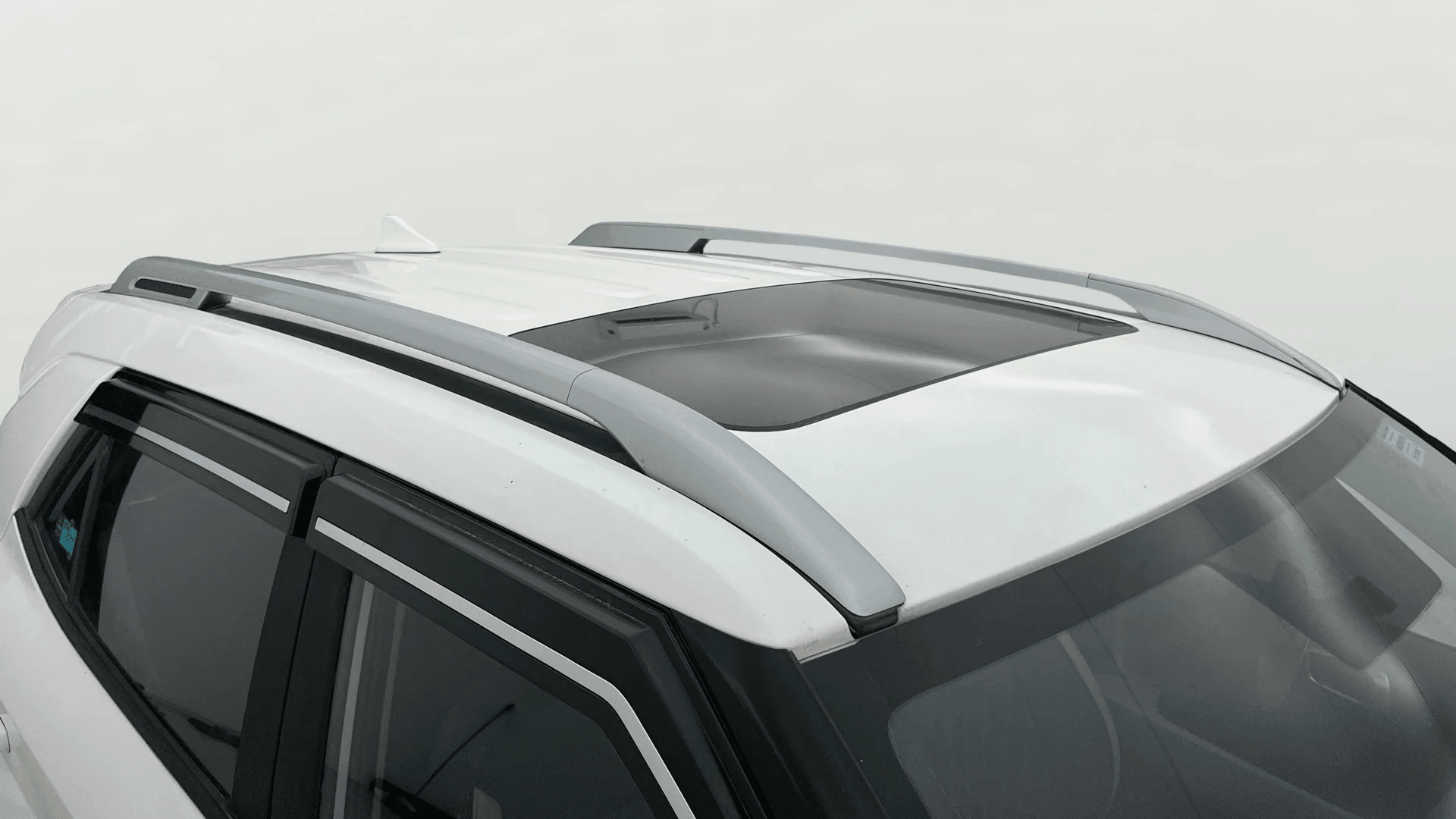 View 2024 Hyundai Venue S(O) Plus 1.2 Petrol MT Image 26 Used 2024 Hyundai Venue S(O) Plus 1.2 Petrol MT Image 26