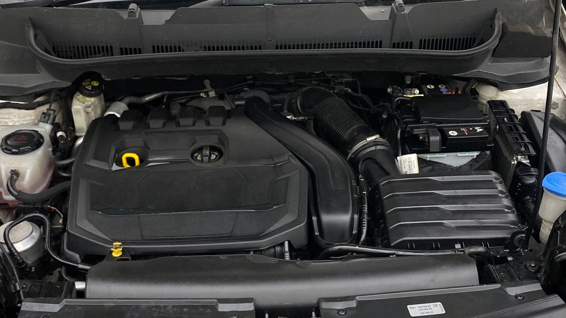 View 2023 Skoda Kushaq Style 1.5 TSI MT Image 43 Used 2023 Skoda Kushaq Style 1.5 TSI MT Image 43
