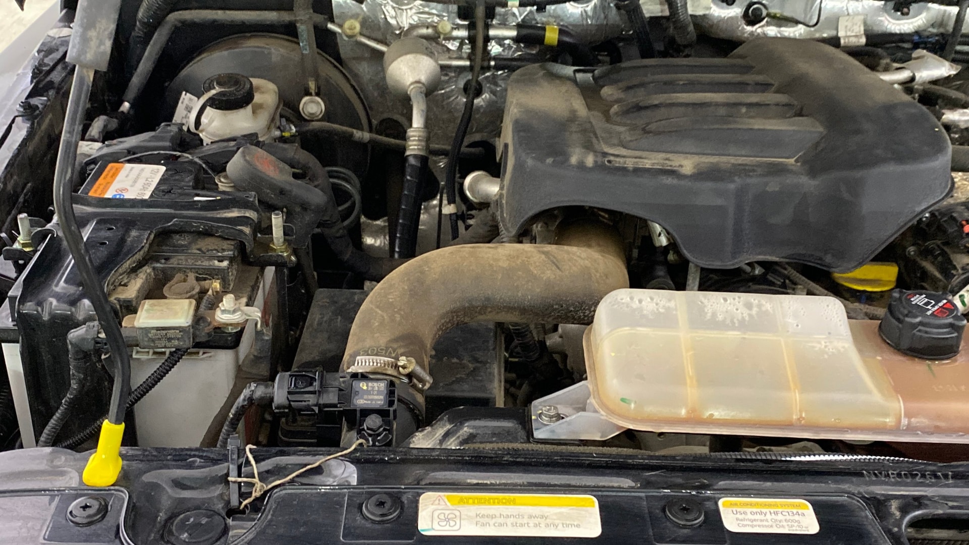 View 2024 Mahindra Thar AX Standard Manual Soft Top 6 Seater Image 3 Used 2024 Mahindra Thar AX Standard Manual Soft Top 6 Seater Image 3