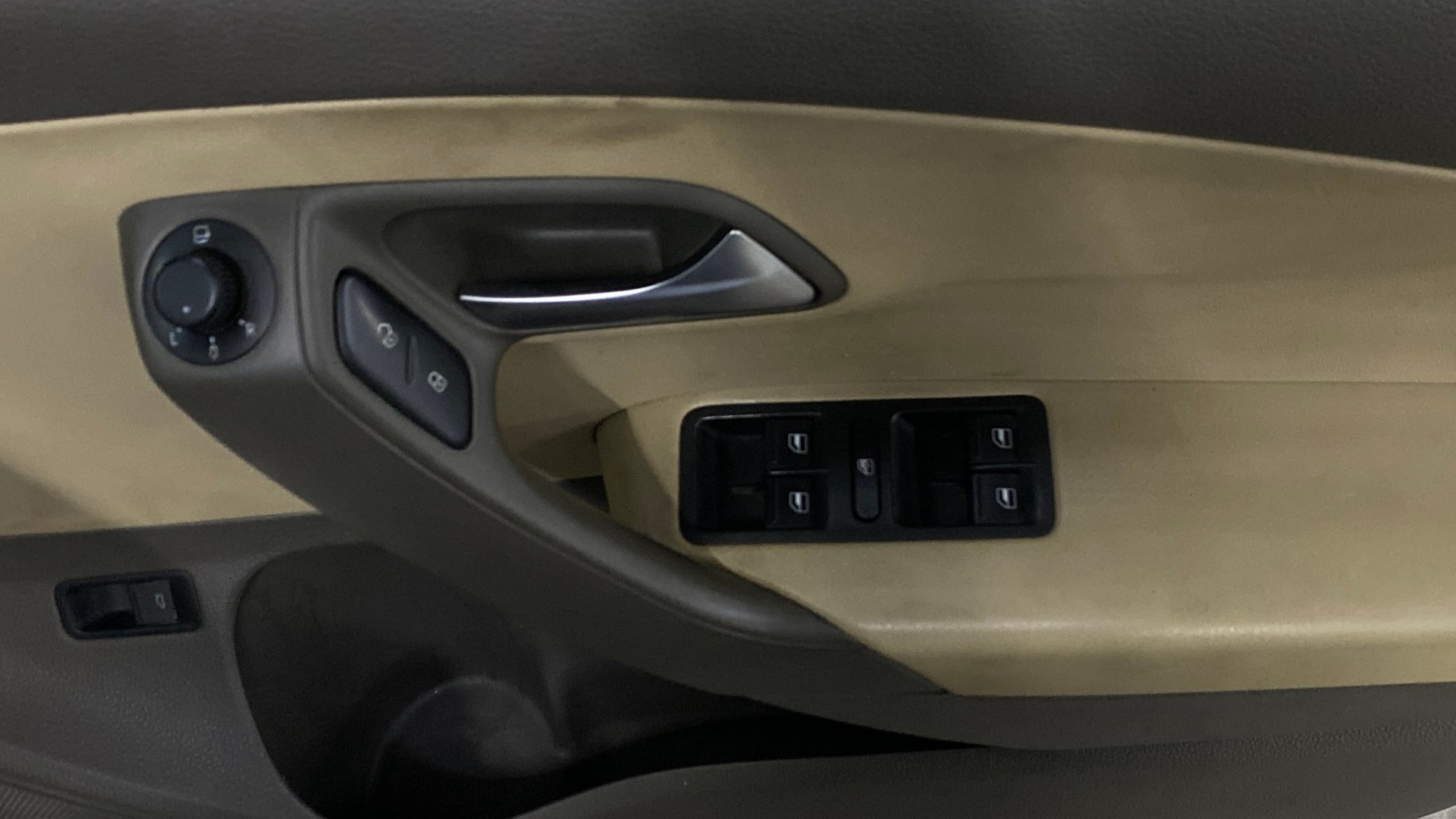 View 2018 Volkswagen Vento DSG Image 33 Used 2018 Volkswagen Vento DSG Image 33