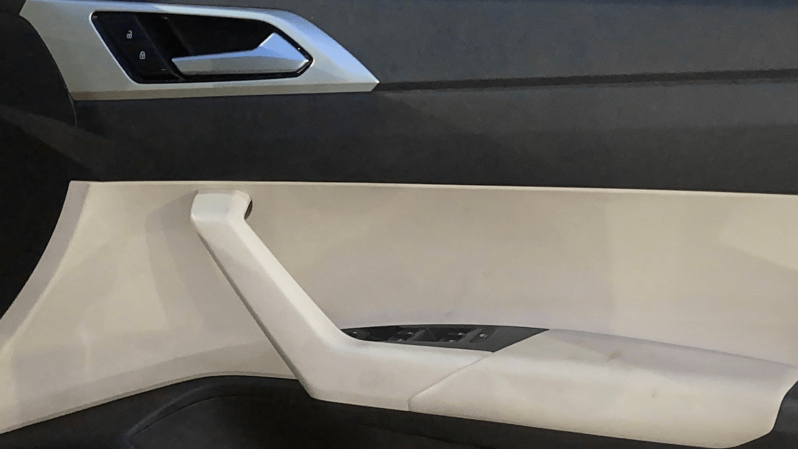 View 2023 Volkswagen Virtus Topline 1.0 TSI MT Image 34 Used 2023 Volkswagen Virtus Topline 1.0 TSI MT Image 34