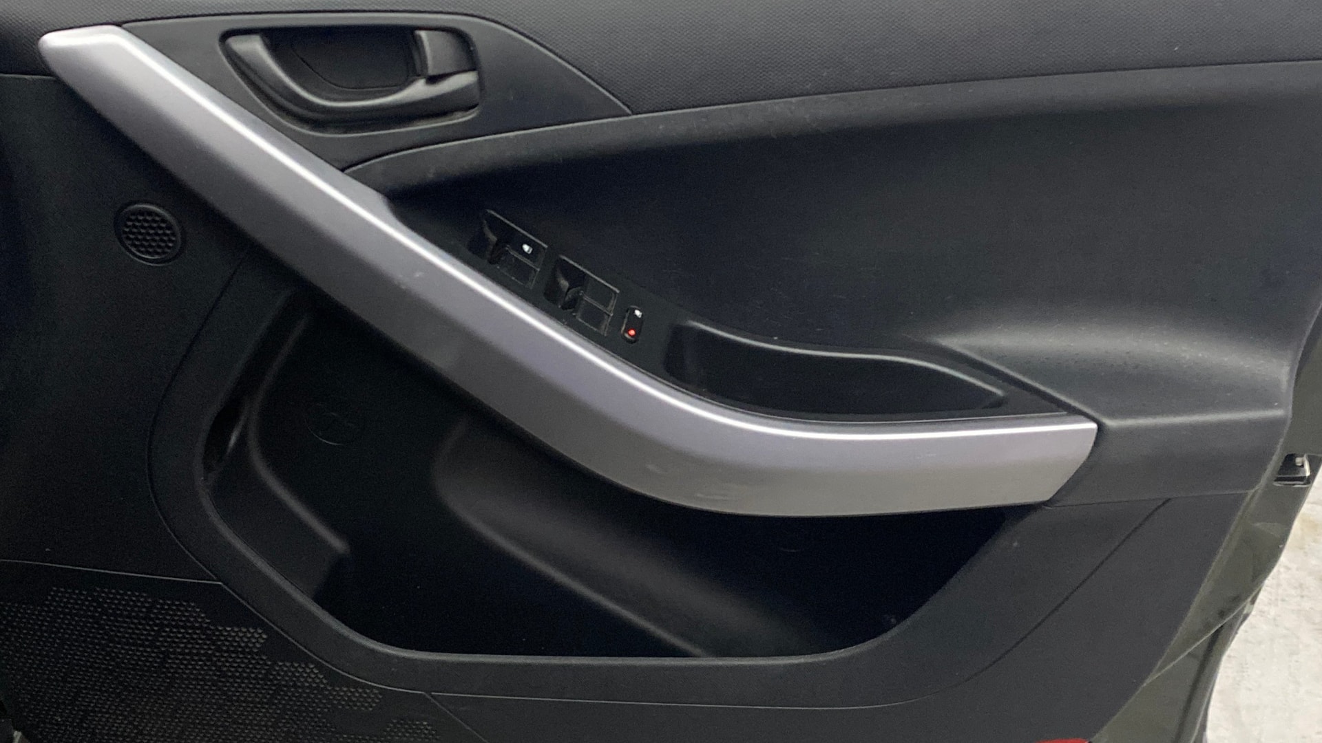View 2021 Tata Nexon Revotron XE Image 34 Used 2021 Tata Nexon Revotron XE Image 34