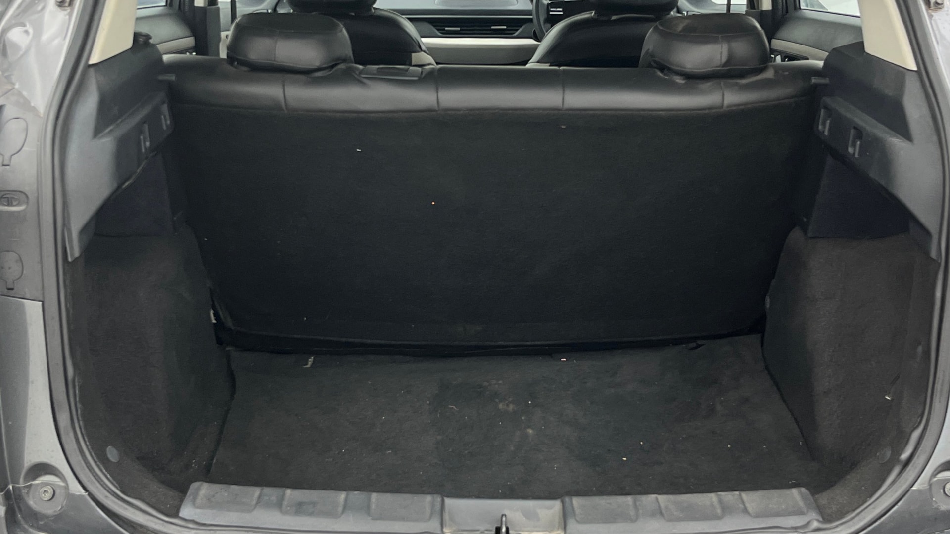 View 2024 Tata Nexon Revotron XE Image 10 Used 2024 Tata Nexon Revotron XE Image 10
