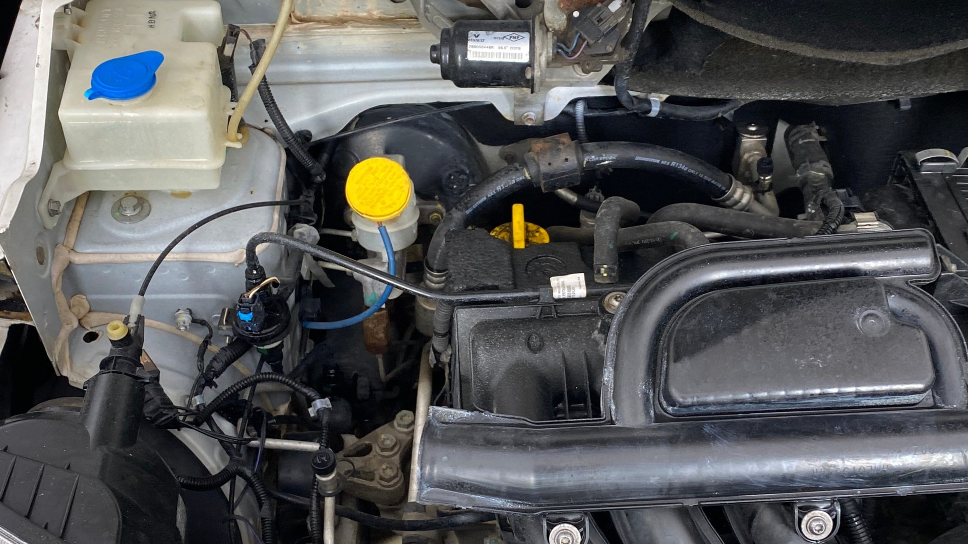 View 2020 Renault Kwid RXL 1.0 BS IV Image 3 Used 2020 Renault Kwid RXL 1.0 BS IV Image 3